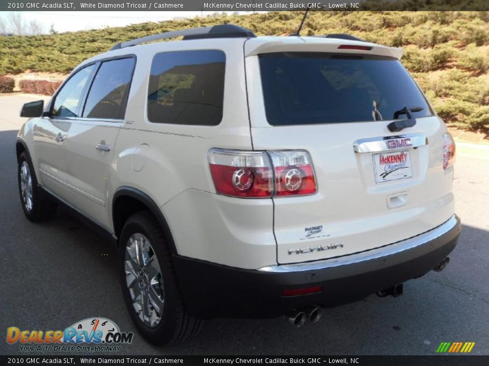 2010 GMC Acadia SLT White Diamond Tricoat / Cashmere Photo #2