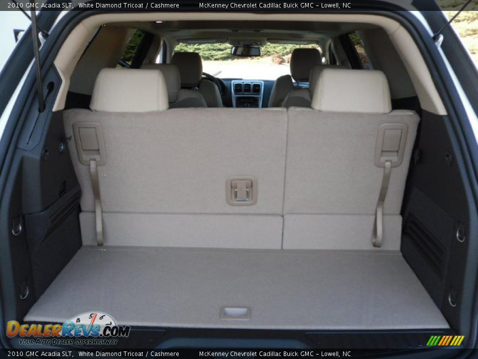 2010 GMC Acadia SLT White Diamond Tricoat / Cashmere Photo #20