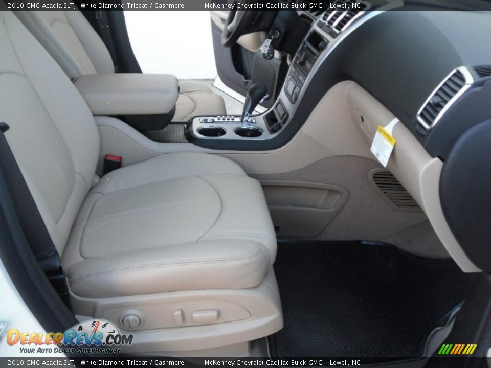 2010 GMC Acadia SLT White Diamond Tricoat / Cashmere Photo #22