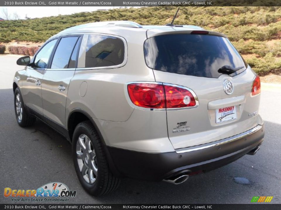 2010 Buick Enclave CXL Gold Mist Metallic / Cashmere/Cocoa Photo #2