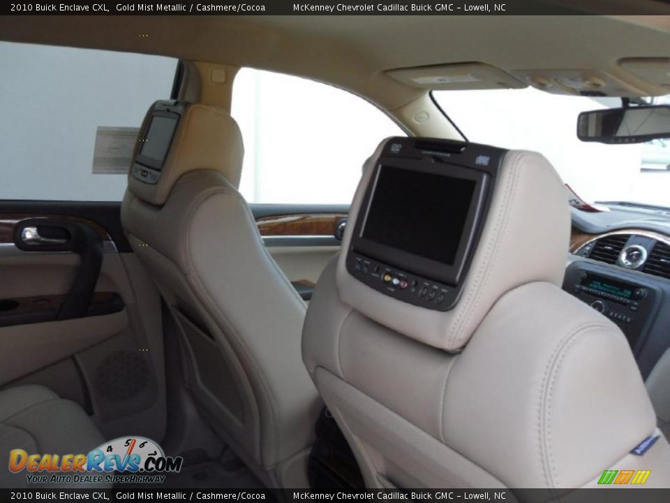 2010 Buick Enclave CXL Gold Mist Metallic / Cashmere/Cocoa Photo #19