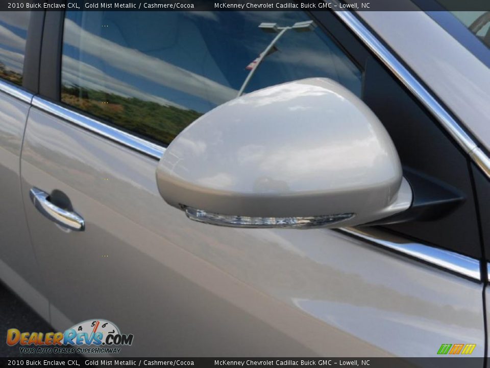 2010 Buick Enclave CXL Gold Mist Metallic / Cashmere/Cocoa Photo #24