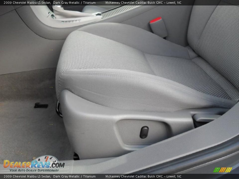 2009 Chevrolet Malibu LS Sedan Dark Gray Metallic / Titanium Photo #9