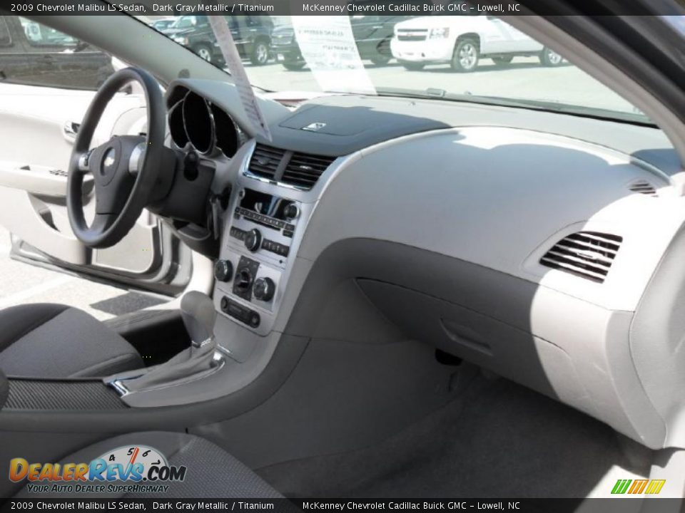 2009 Chevrolet Malibu LS Sedan Dark Gray Metallic / Titanium Photo #17