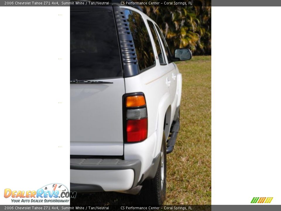 2006 Chevrolet Tahoe Z71 4x4 Summit White / Tan/Neutral Photo #12