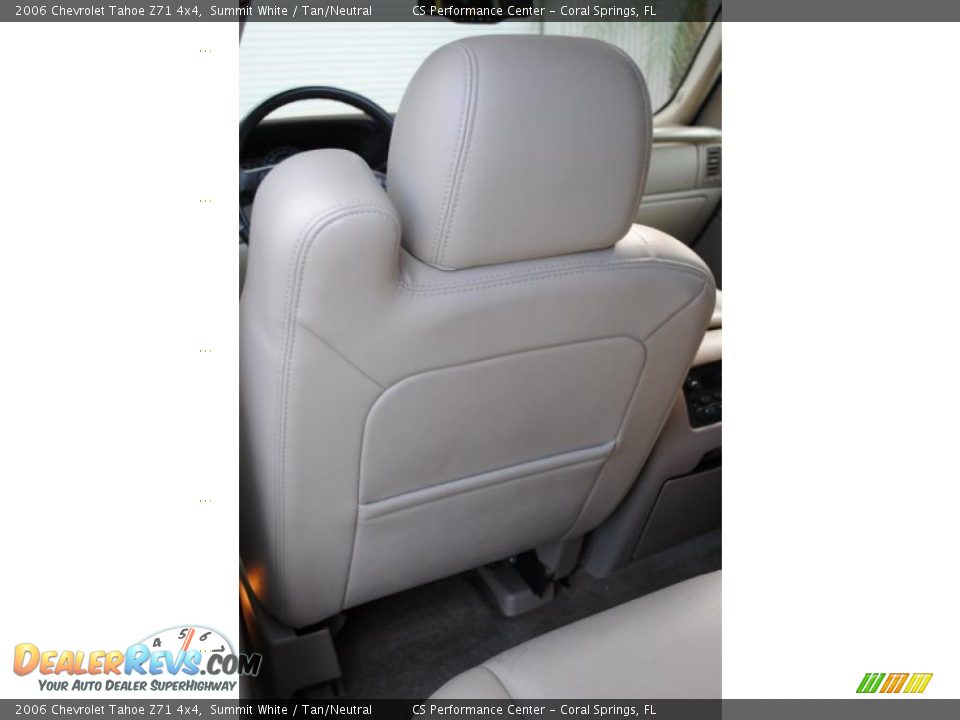 2006 Chevrolet Tahoe Z71 4x4 Summit White / Tan/Neutral Photo #34