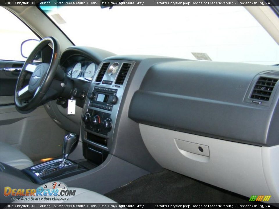 2006 Chrysler 300 Touring Silver Steel Metallic / Dark Slate Gray/Light Slate Gray Photo #18