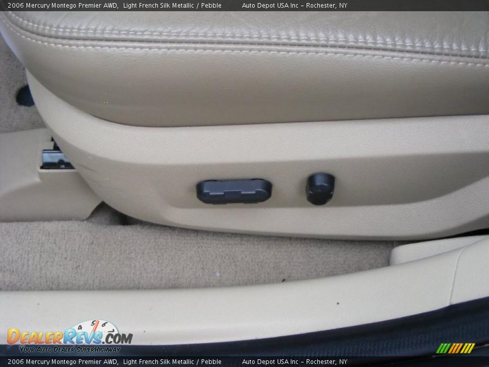 2006 Mercury Montego Premier AWD Light French Silk Metallic / Pebble Photo #16