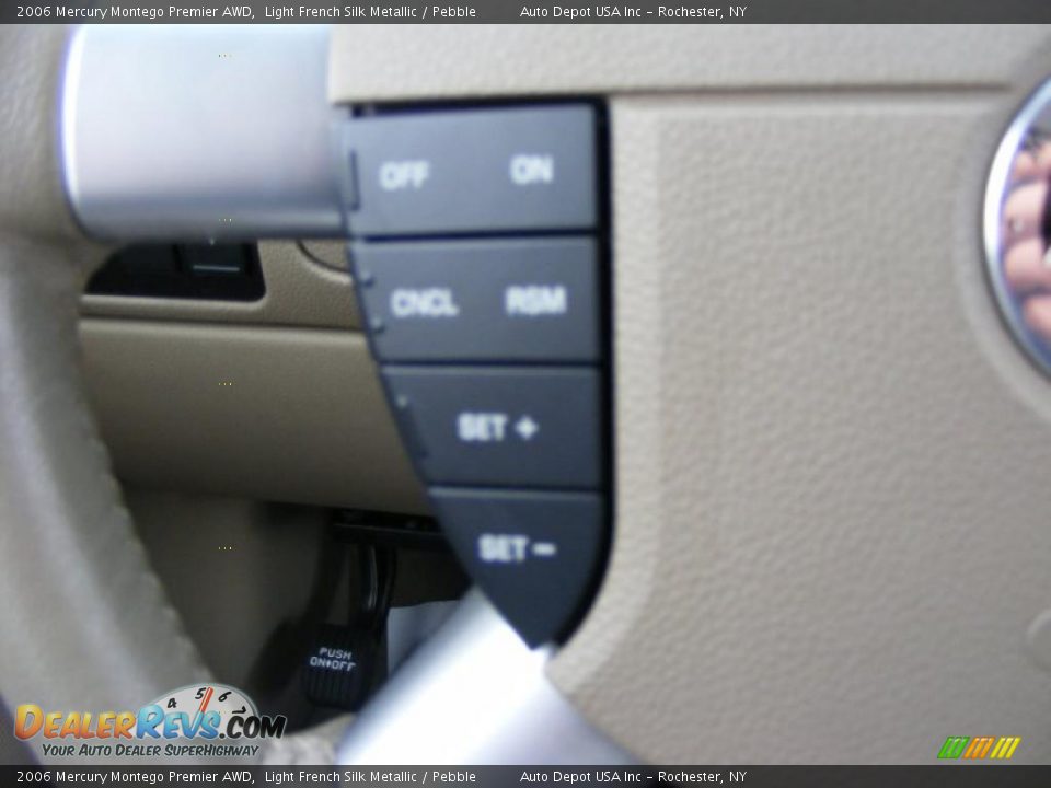 2006 Mercury Montego Premier AWD Light French Silk Metallic / Pebble Photo #21