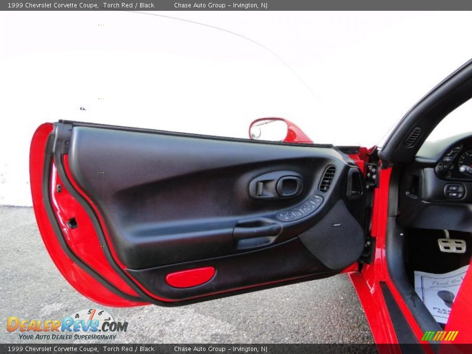 1999 Chevrolet Corvette Coupe Torch Red / Black Photo #23