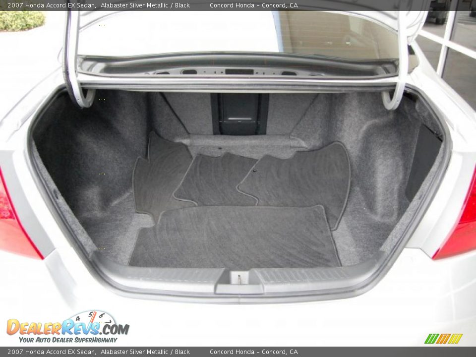 2007 Honda Accord EX Sedan Alabaster Silver Metallic / Black Photo #10