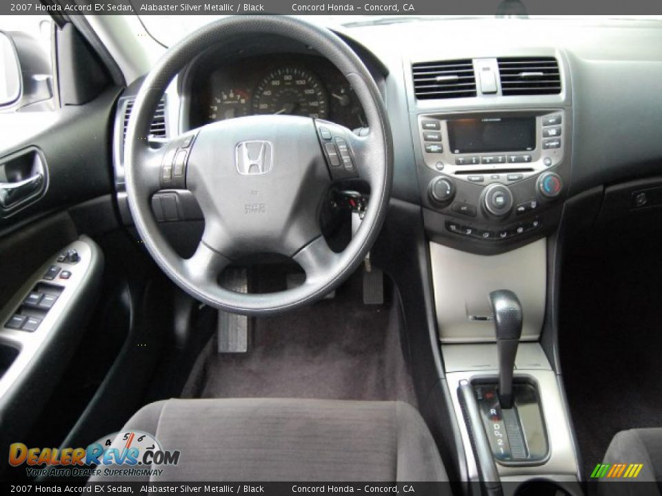 2007 Honda Accord EX Sedan Alabaster Silver Metallic / Black Photo #12