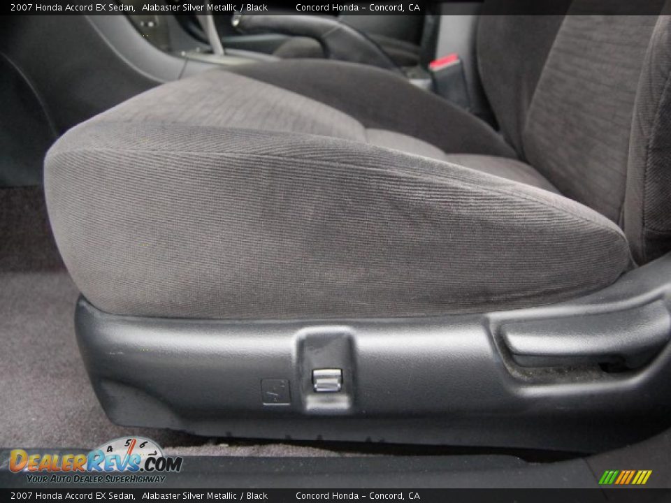 2007 Honda Accord EX Sedan Alabaster Silver Metallic / Black Photo #18