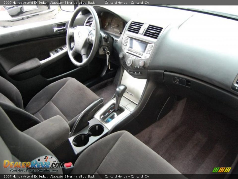 2007 Honda Accord EX Sedan Alabaster Silver Metallic / Black Photo #24