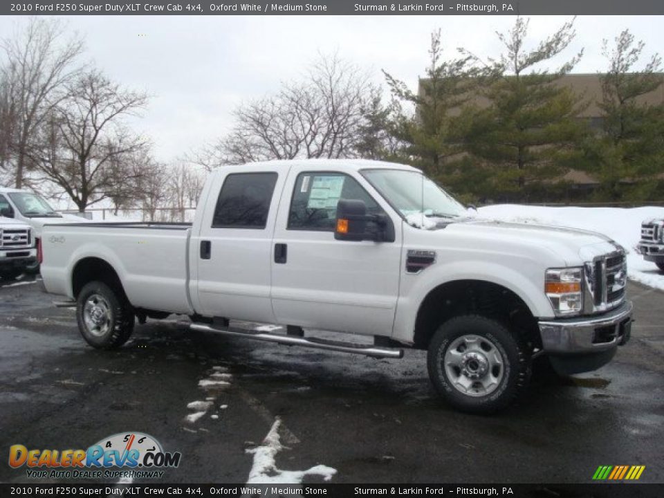 2010 Ford F250 Super Duty XLT Crew Cab 4x4 Oxford White / Medium Stone Photo #1