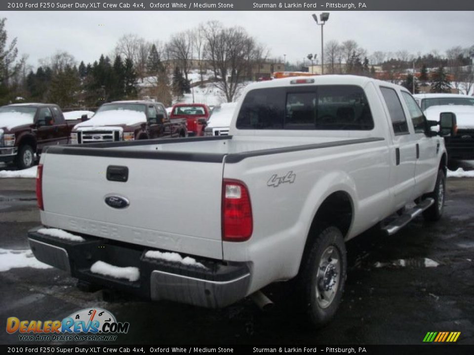 2010 Ford F250 Super Duty XLT Crew Cab 4x4 Oxford White / Medium Stone Photo #3