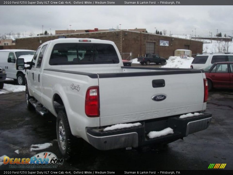 2010 Ford F250 Super Duty XLT Crew Cab 4x4 Oxford White / Medium Stone Photo #5