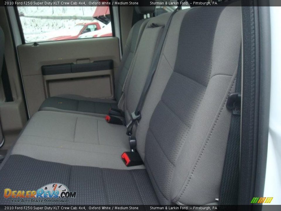 2010 Ford F250 Super Duty XLT Crew Cab 4x4 Oxford White / Medium Stone Photo #8
