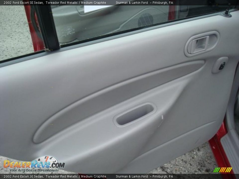 2002 Ford Escort SE Sedan Toreador Red Metallic / Medium Graphite Photo #14