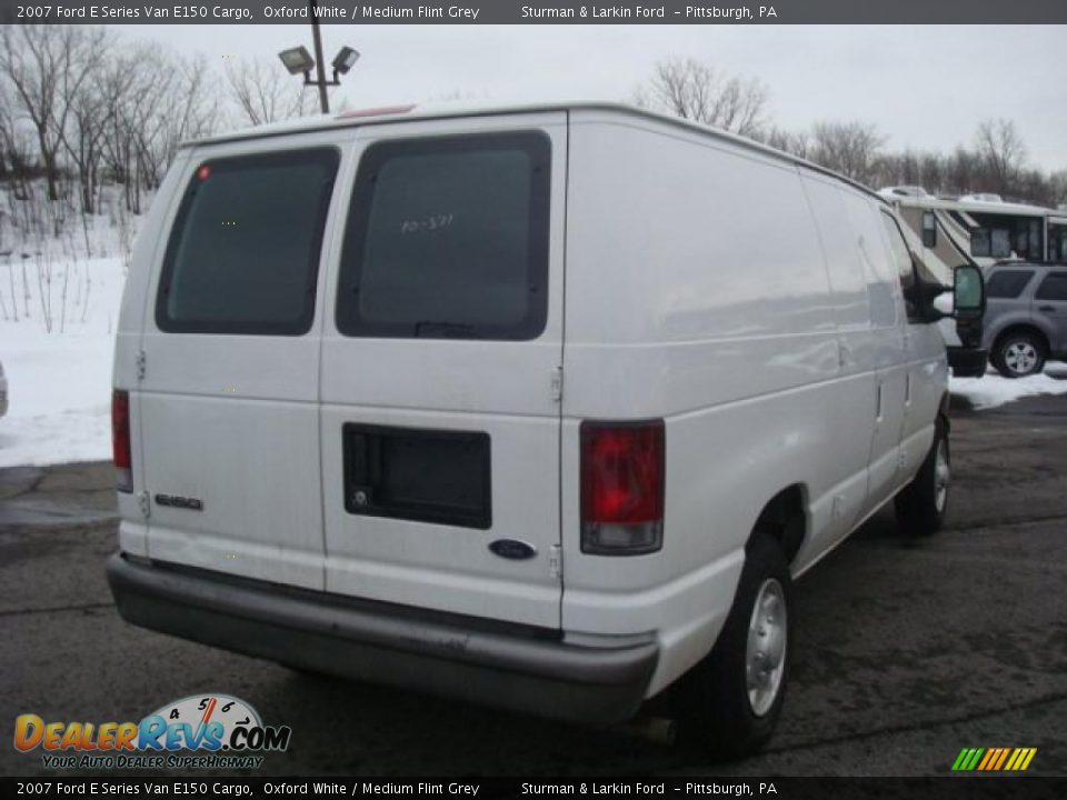 2007 Ford E Series Van E150 Cargo Oxford White / Medium Flint Grey Photo #3