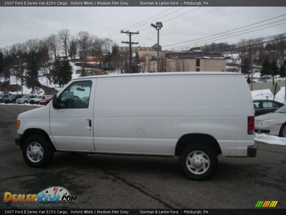 2007 Ford E Series Van E150 Cargo Oxford White / Medium Flint Grey Photo #6