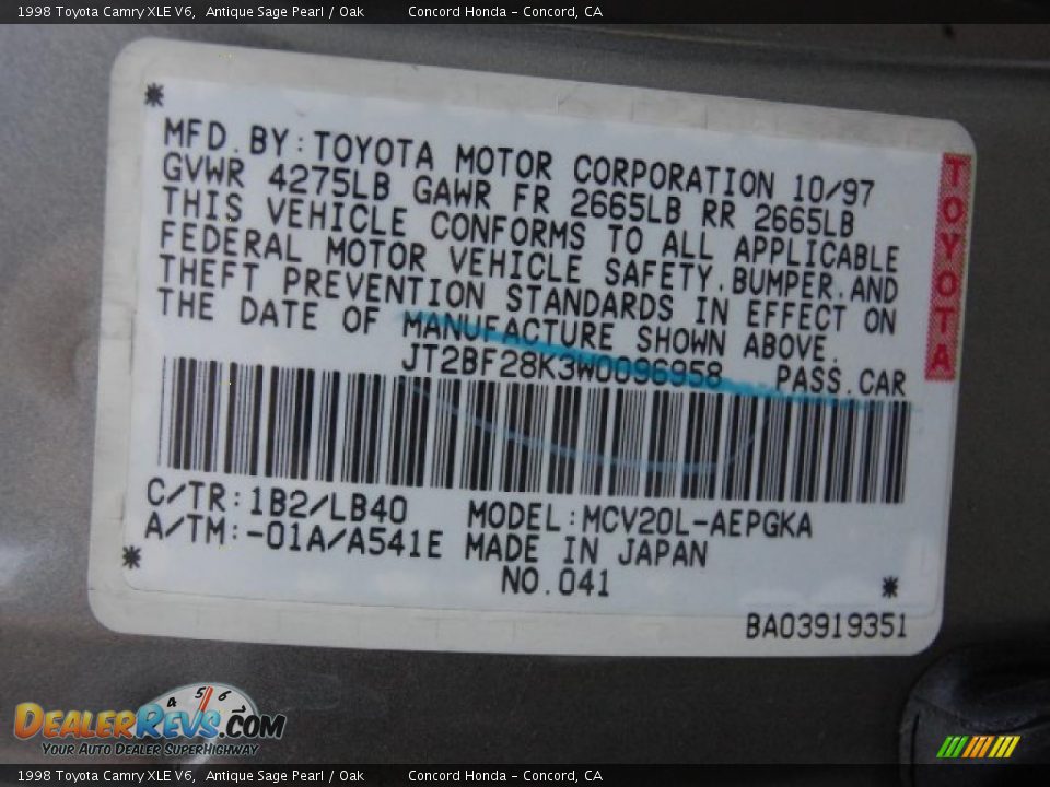 1998 Toyota Camry XLE V6 Antique Sage Pearl / Oak Photo #19