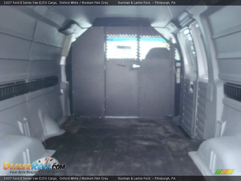 2007 Ford E Series Van E150 Cargo Oxford White / Medium Flint Grey Photo #8