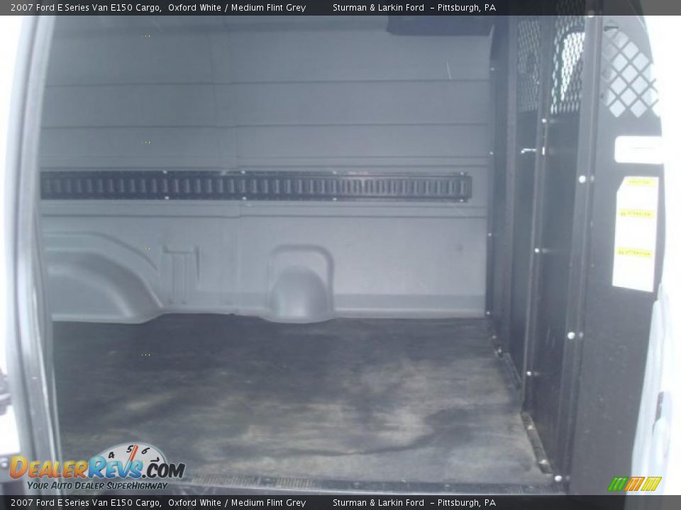 2007 Ford E Series Van E150 Cargo Oxford White / Medium Flint Grey Photo #14