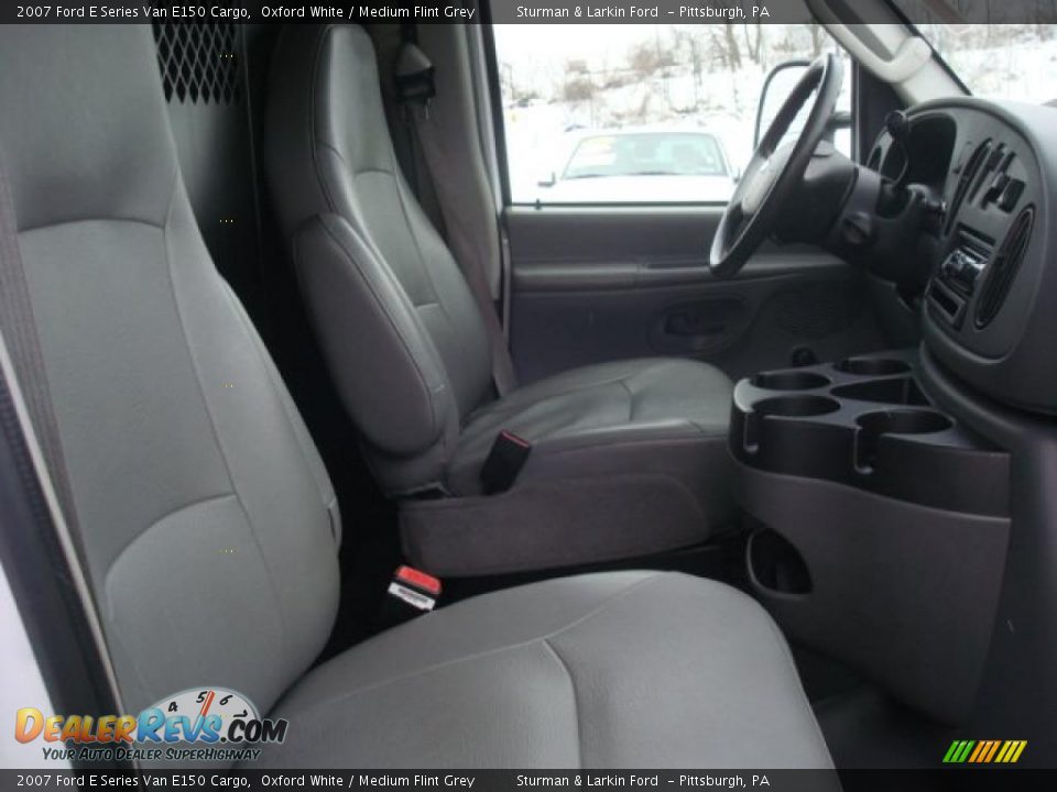 2007 Ford E Series Van E150 Cargo Oxford White / Medium Flint Grey Photo #15