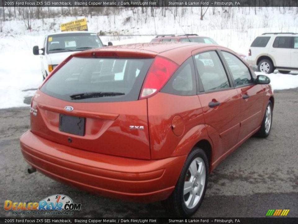 2005 Ford Focus ZX5 SES Hatchback Blazing Copper Metallic / Dark Flint/Light Flint Photo #3