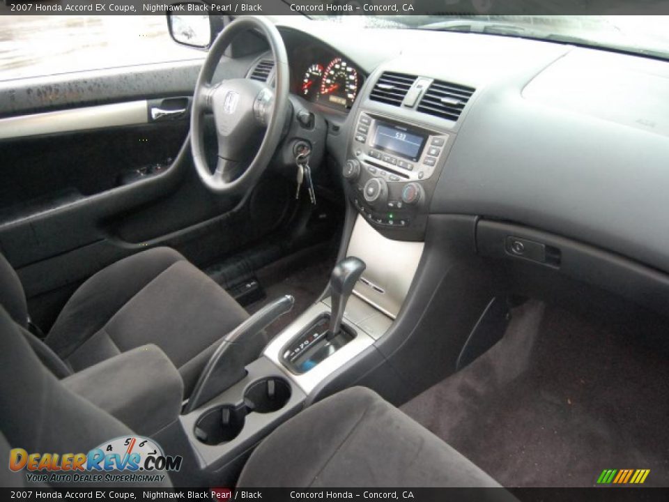 2007 Honda Accord EX Coupe Nighthawk Black Pearl / Black Photo #24