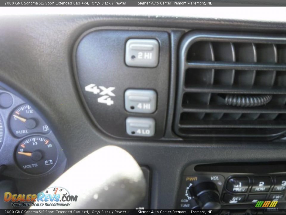2000 GMC Sonoma SLS Sport Extended Cab 4x4 Onyx Black / Pewter Photo #10