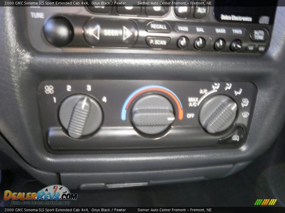 2000 GMC Sonoma SLS Sport Extended Cab 4x4 Onyx Black / Pewter Photo #16