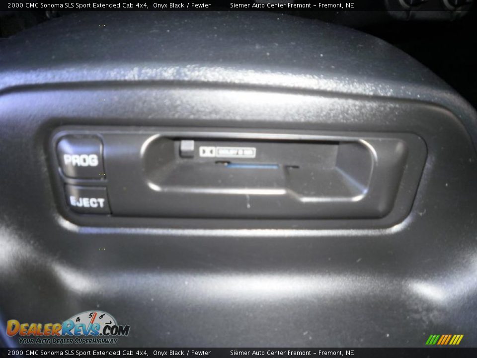 2000 GMC Sonoma SLS Sport Extended Cab 4x4 Onyx Black / Pewter Photo #17