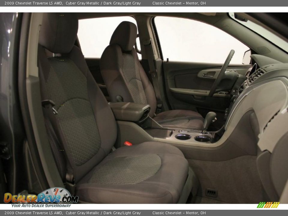 2009 Chevrolet Traverse LS AWD Cyber Gray Metallic / Dark Gray/Light Gray Photo #17