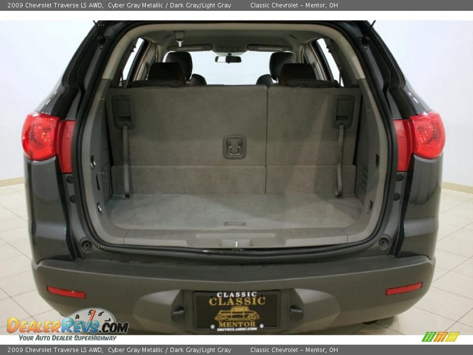 2009 Chevrolet Traverse LS AWD Cyber Gray Metallic / Dark Gray/Light Gray Photo #22