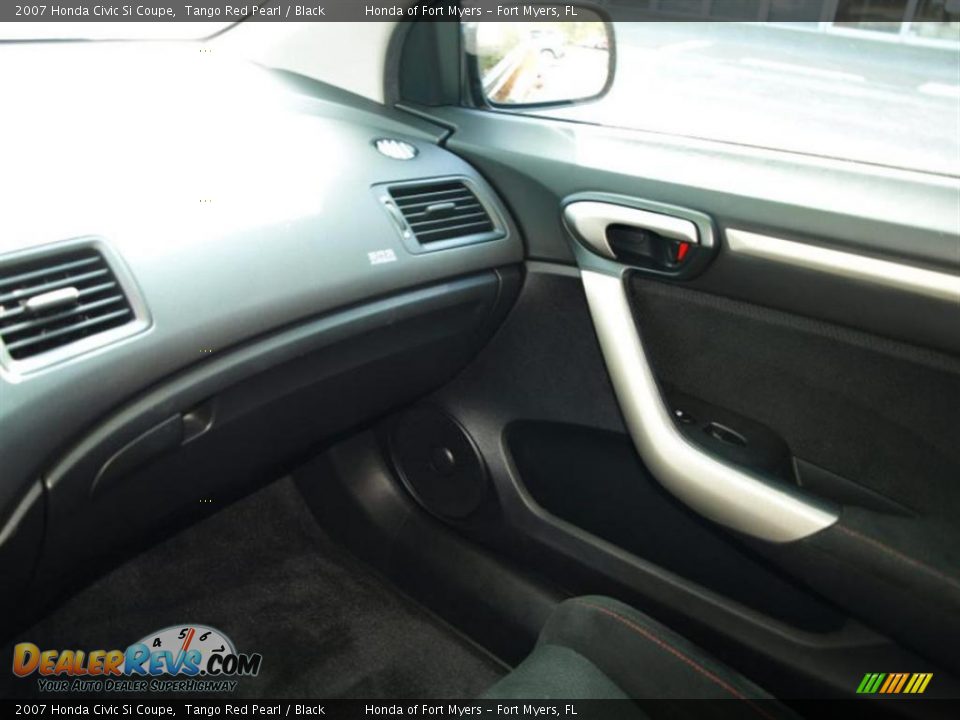 2007 Honda Civic Si Coupe Tango Red Pearl / Black Photo #12