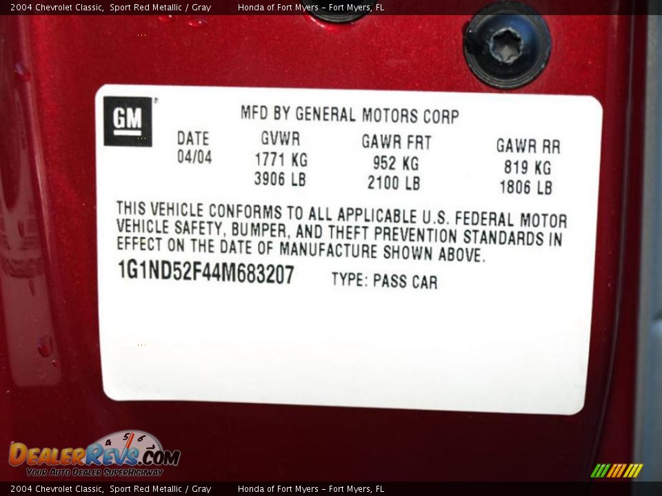 2004 Chevrolet Classic Sport Red Metallic / Gray Photo #17