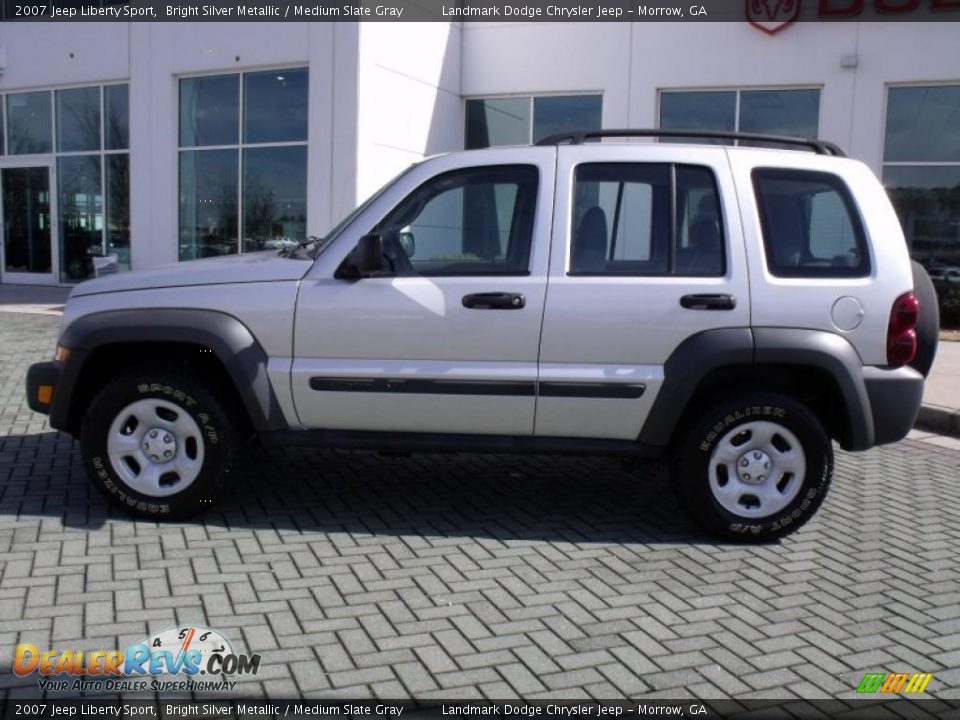 2007 Jeep Liberty Sport Bright Silver Metallic / Medium Slate Gray Photo #2