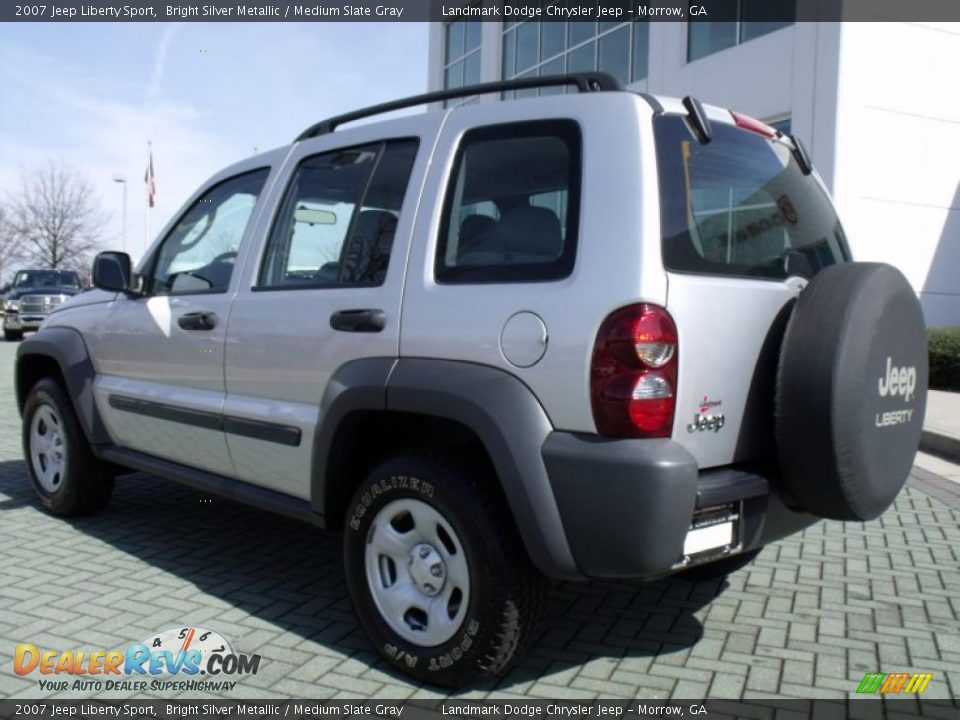 2007 Jeep Liberty Sport Bright Silver Metallic / Medium Slate Gray Photo #3