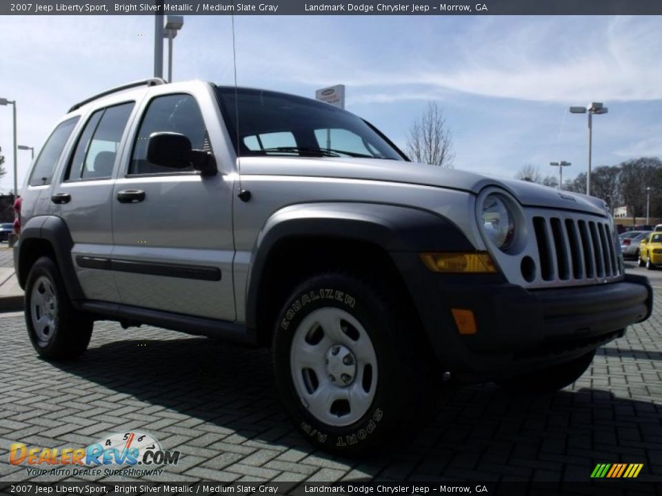 2007 Jeep Liberty Sport Bright Silver Metallic / Medium Slate Gray Photo #7