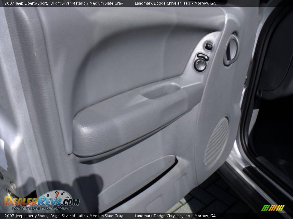 2007 Jeep Liberty Sport Bright Silver Metallic / Medium Slate Gray Photo #11
