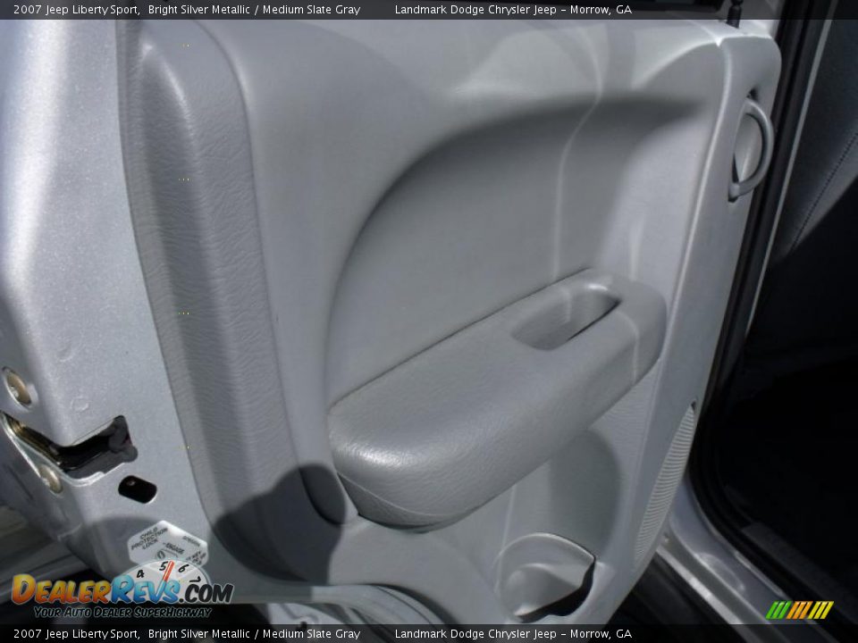 2007 Jeep Liberty Sport Bright Silver Metallic / Medium Slate Gray Photo #13