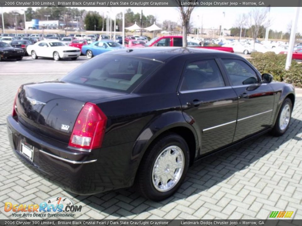 2006 Chrysler 300 Limited Brilliant Black Crystal Pearl / Dark Slate Gray/Light Graystone Photo #5