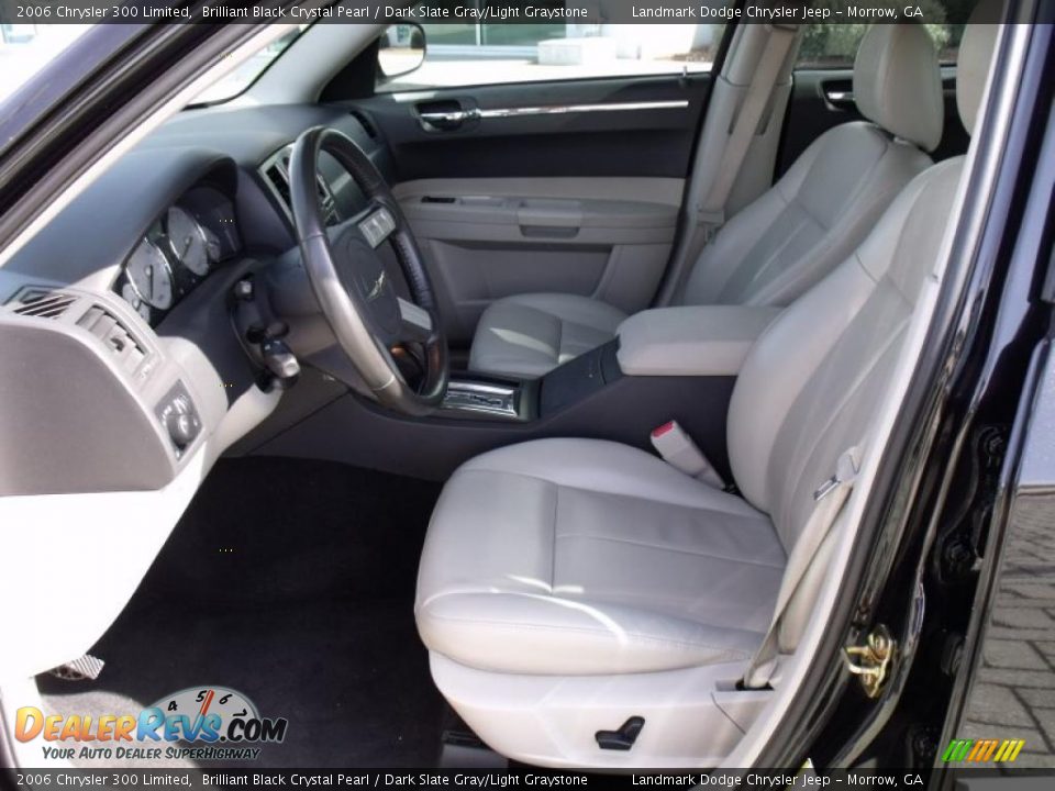2006 Chrysler 300 Limited Brilliant Black Crystal Pearl / Dark Slate Gray/Light Graystone Photo #10