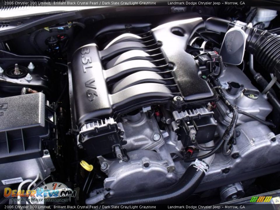 2006 Chrysler 300 Limited Brilliant Black Crystal Pearl / Dark Slate Gray/Light Graystone Photo #28