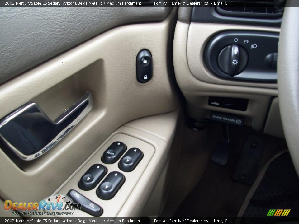 2002 Mercury Sable GS Sedan Arizona Beige Metallic / Medium Parchment Photo #12