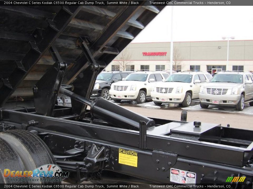 2004 Chevrolet C Series Kodiak C6500 Regular Cab Dump Truck Summit White / Black Photo #10