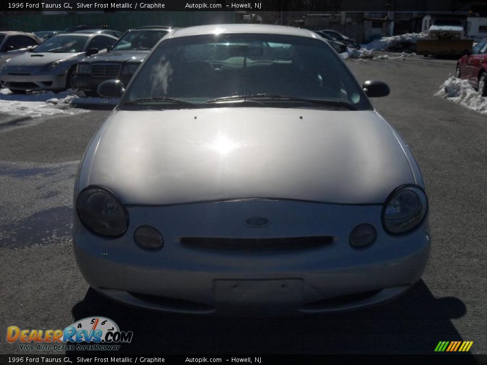 1996 Ford Taurus GL Silver Frost Metallic / Graphite Photo #2