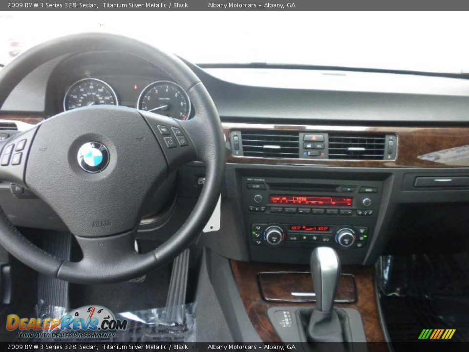 2009 BMW 3 Series 328i Sedan Titanium Silver Metallic / Black Photo #14